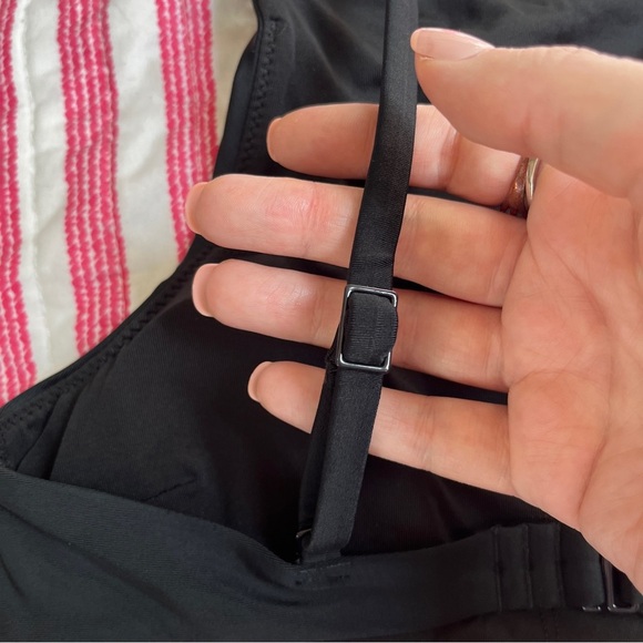 Aerie High Neck Crop Bikini Top Black XS | Padded | Adjustable Back NWT - Picture 9 of 14